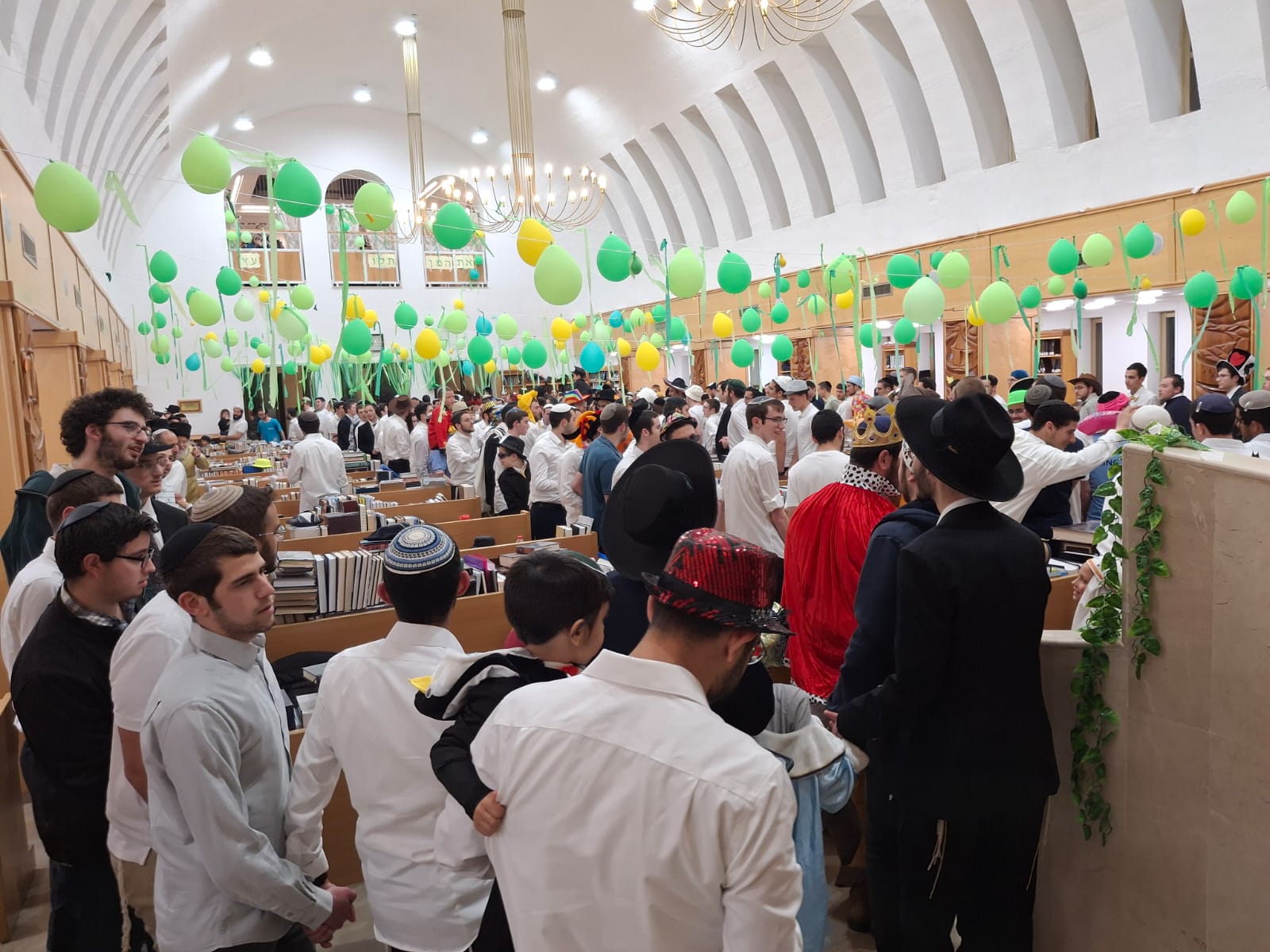 Simchas Purim in Yeshiva
